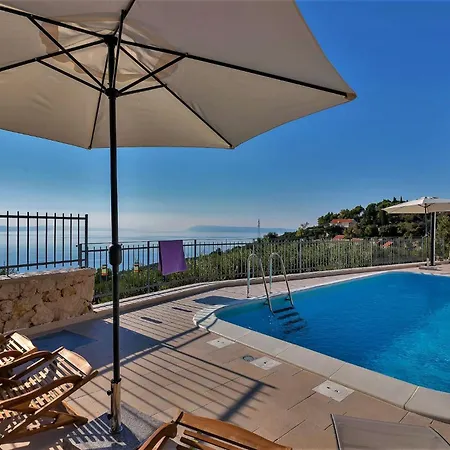 Siesta Mit Pool Und Panorama Meerblick Holiday home