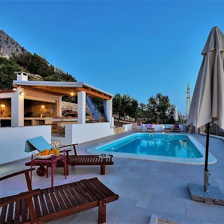 Siesta Mit Pool Und Panorama Meerblick Holiday home Podgora (Split-Dalmatia)