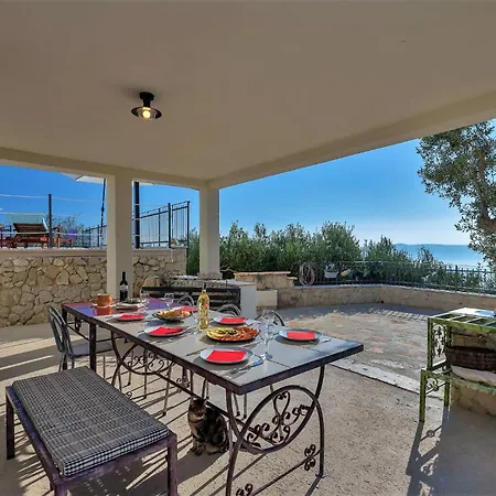 Siesta Mit Pool Und Panorama Meerblick Holiday home Podgora (Split-Dalmatia)